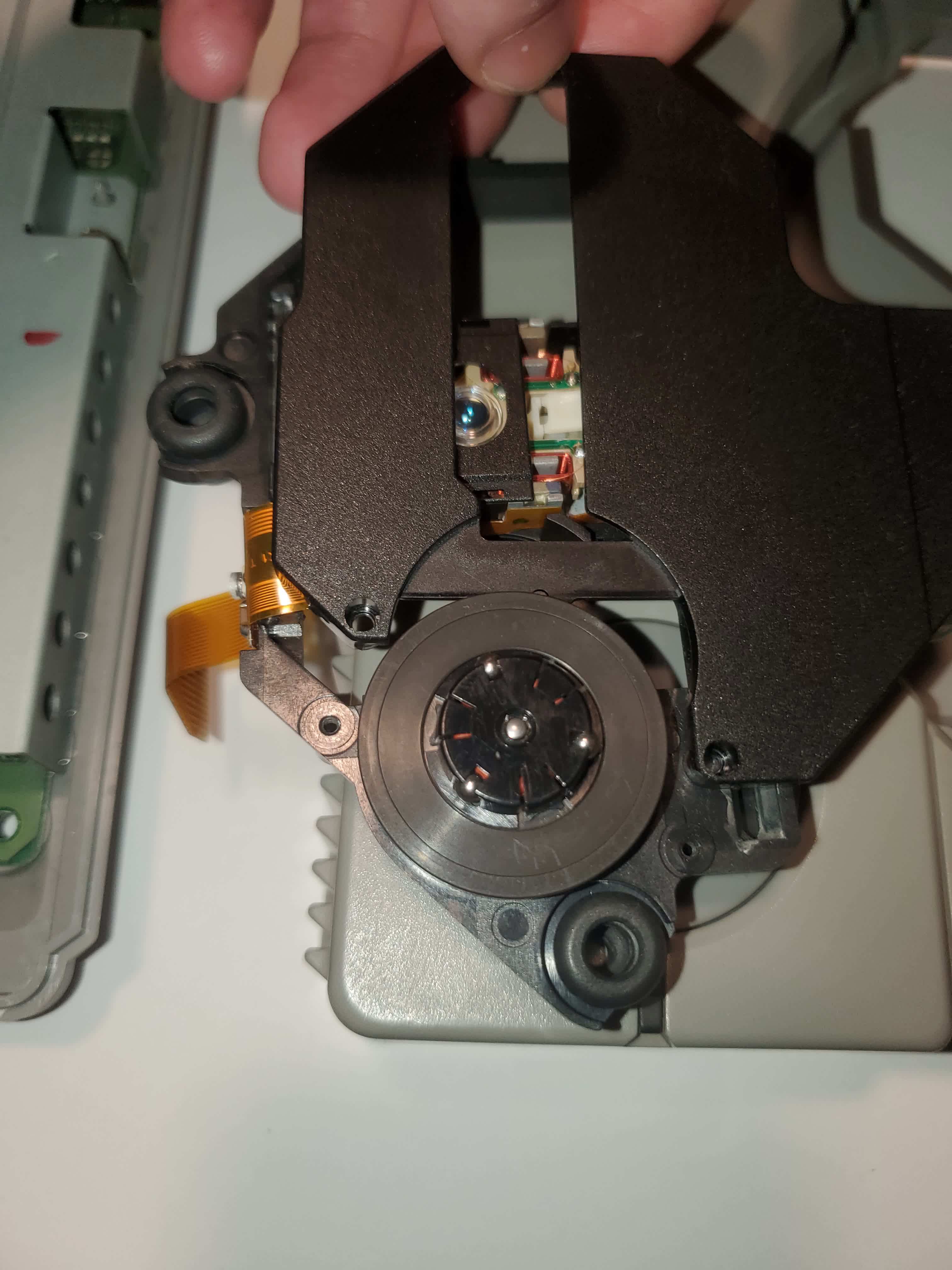 remove cd drive top case 2